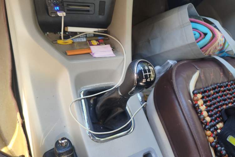 Used FORTHING Lingzhi 2020 M5L 1.6L Base Model 7 Seats Gear Lever