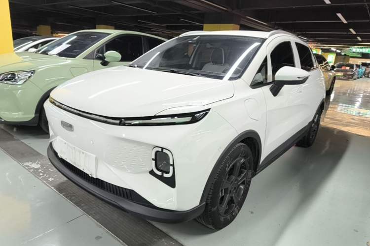 Used Geometry E Firefly 2024 401 km Fluorescent