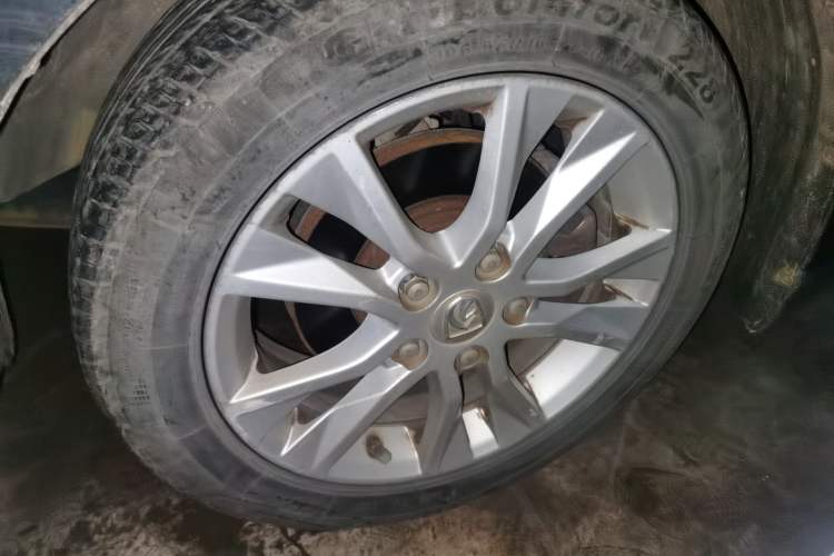 Used Baojun 730 2014 1.5L manual Comfort version 7 seats