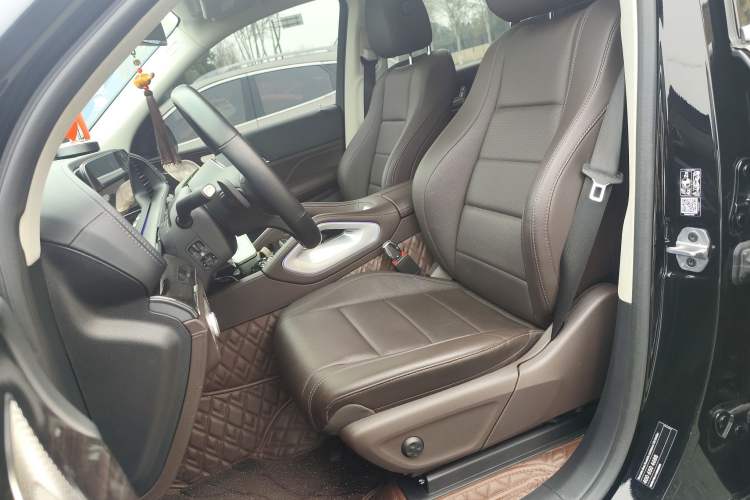 Used Mercedes-Benz GLS 2021 Refresh GLS 450 4MATIC Fashion Edition Left Front Seat