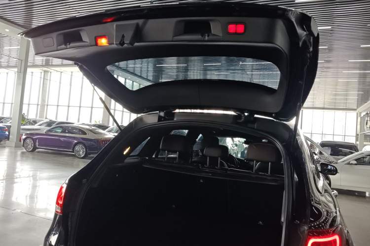 Used Mercedes-Benz GLC 2021 GLC 300 L 4MATIC Dynamic Model Trunk