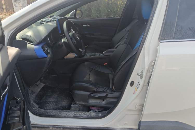Used Toyota C-HR 2018 2.0L Leading Edition China VI Left Front Seat