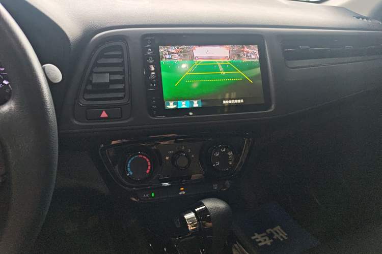 Used Honda Vezel 2020 1.5L CVT Pioneer Edition Audio And AC Panel