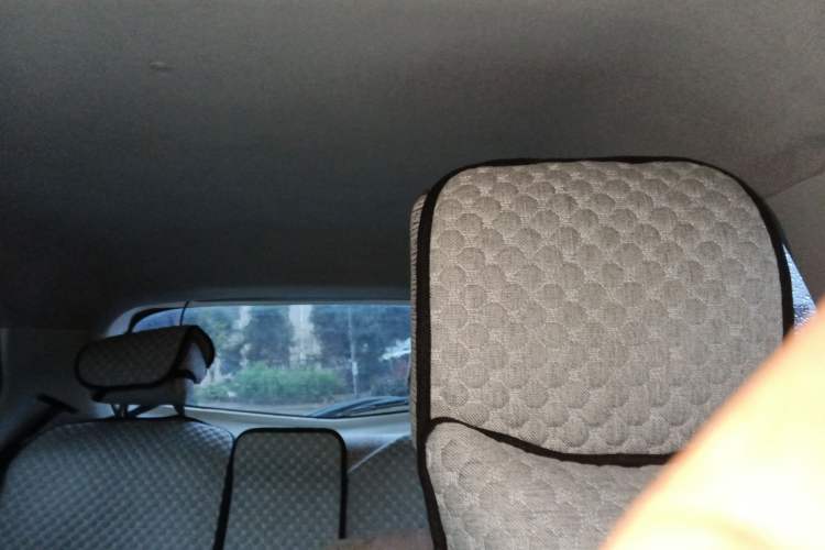 Used Mazda Mazda 2 2012 Hatchback Xuan Dong 1.3L Automatic Standard Edition