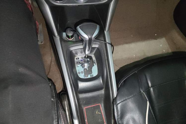 Used Citroen C3-XR 2015 1.6L Automatic Pioneer Model Gear Lever