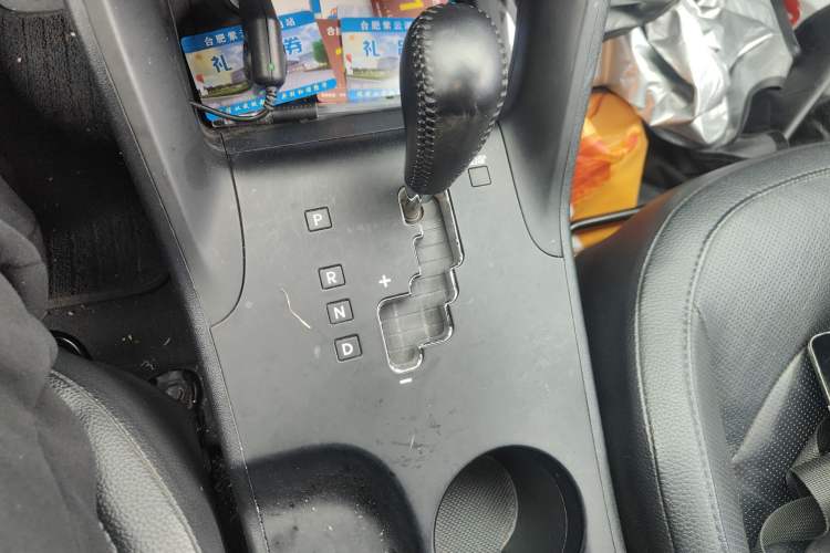 Used Hyundai ix35 2015 2.0L Automatic 2WD Smart Type China IV