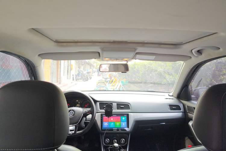 Used Volkswagen Lavida 2015 1.6L Manual Comfort Edition Headliner