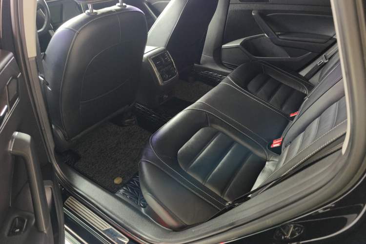 Used Volkswagen Passat 2017 330TSI DSG Luxury Edition Left Rear Seat