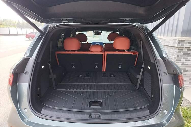 Used BYD Tang L 2025 DM 200KM Four-Wheel Drive LiDAR Flagship Model