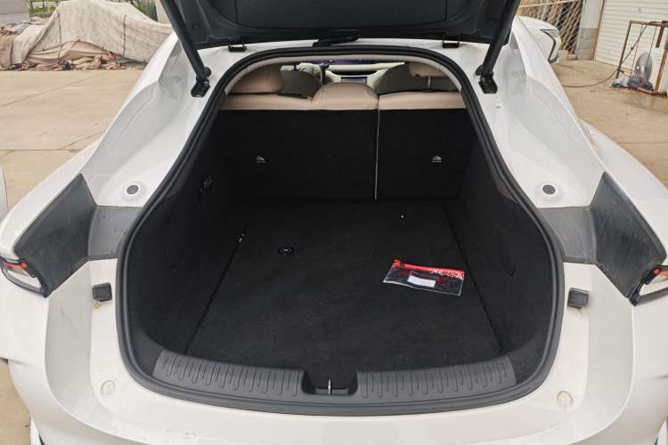 Used IM L6 2024 Max Standard Edition Trunk