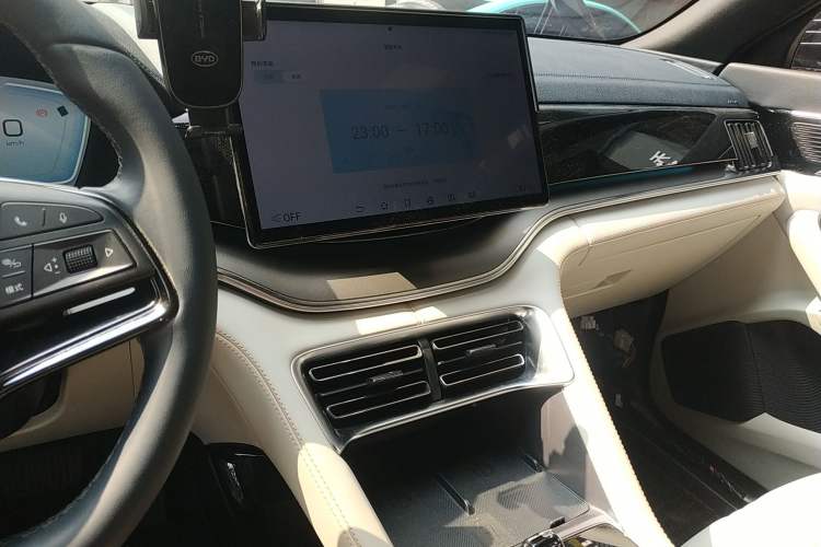 Used BYD Song PLUS New Energy 2024 Honor Edition EV 520km Premium Model