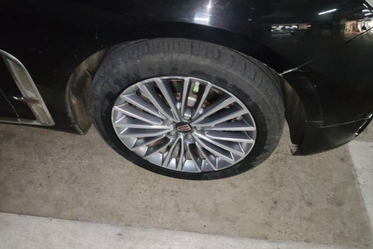 Used Hongqi H9 2022 2.0T Smart Connect Flagship Edition Right Front Wheel Hub