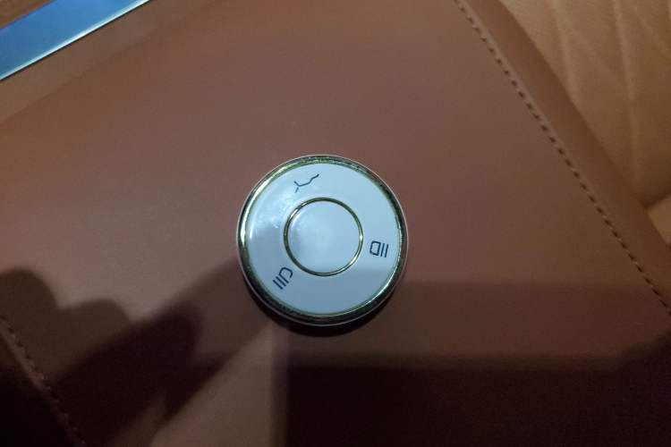 Used NETA L 2024 Extended-Range 310 Flash-Charge Red Edition