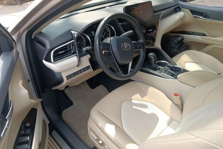 Used Toyota Camry 2022 2.0GVP Premier Edition