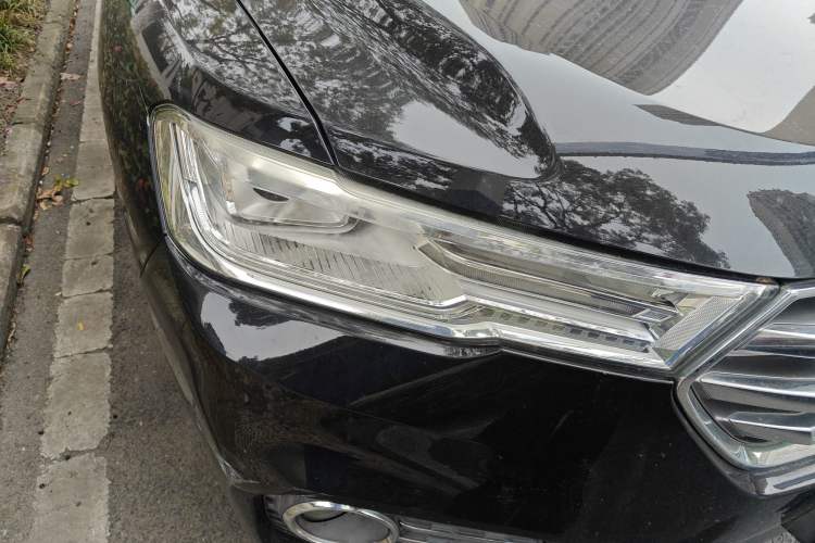 Used Haval H6 2017 Blue Label 2.0T Automatic Two-Wheel Drive Smart Edition
