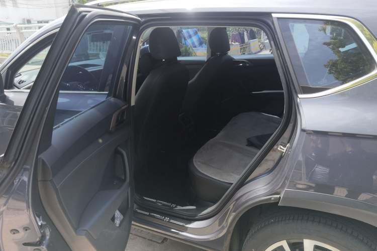 Used Volkswagen Tharu 2019 280TSI Two-Wheel Drive Luxury Version China VI Standard Left Rear Seat