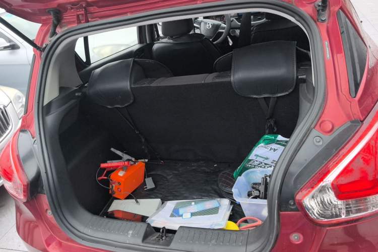 Used Baojun 310 2016 1.2L manual Comfort trim level