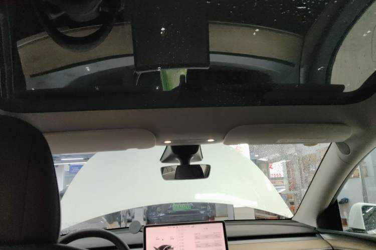 Used Tesla Model Y 2022 Rear-Wheel-Drive Version
