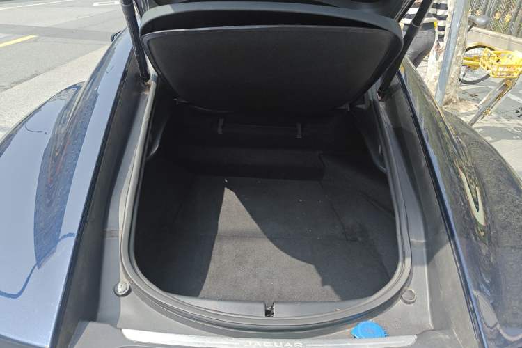 Used Jaguar F-TYPE 2015 3.0 SC S Hardtop Version Trunk