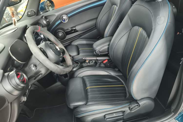 Used MINI 2021 2.0T COOPER S CABRIO Sidewalk
