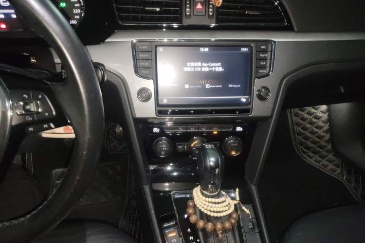 Used Volkswagen Lamando 2017 280TSI DSG Comfort Edition
