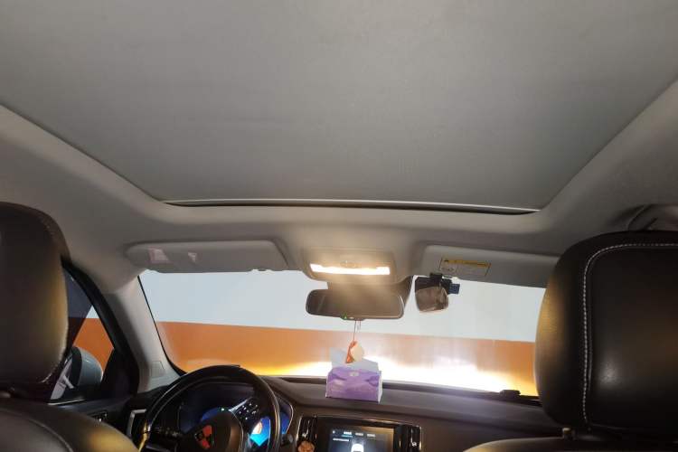 Used Roewe RX5 New Energy 2017 ERX5 EV400 Electric Internet Supreme Edition