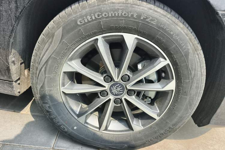 Used BYD Qin PLUS 2023 Champion Edition DM-i 55KM Leading Model Right Front Wheel Hub