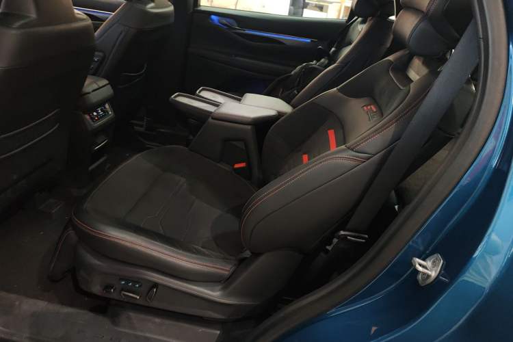 Used Ford Edge 2023 Ford Explorer L 2.0T EcoBoost E-Hybrid Four-Wheel Drive 7-Seater ST-Line Left Rear Seat