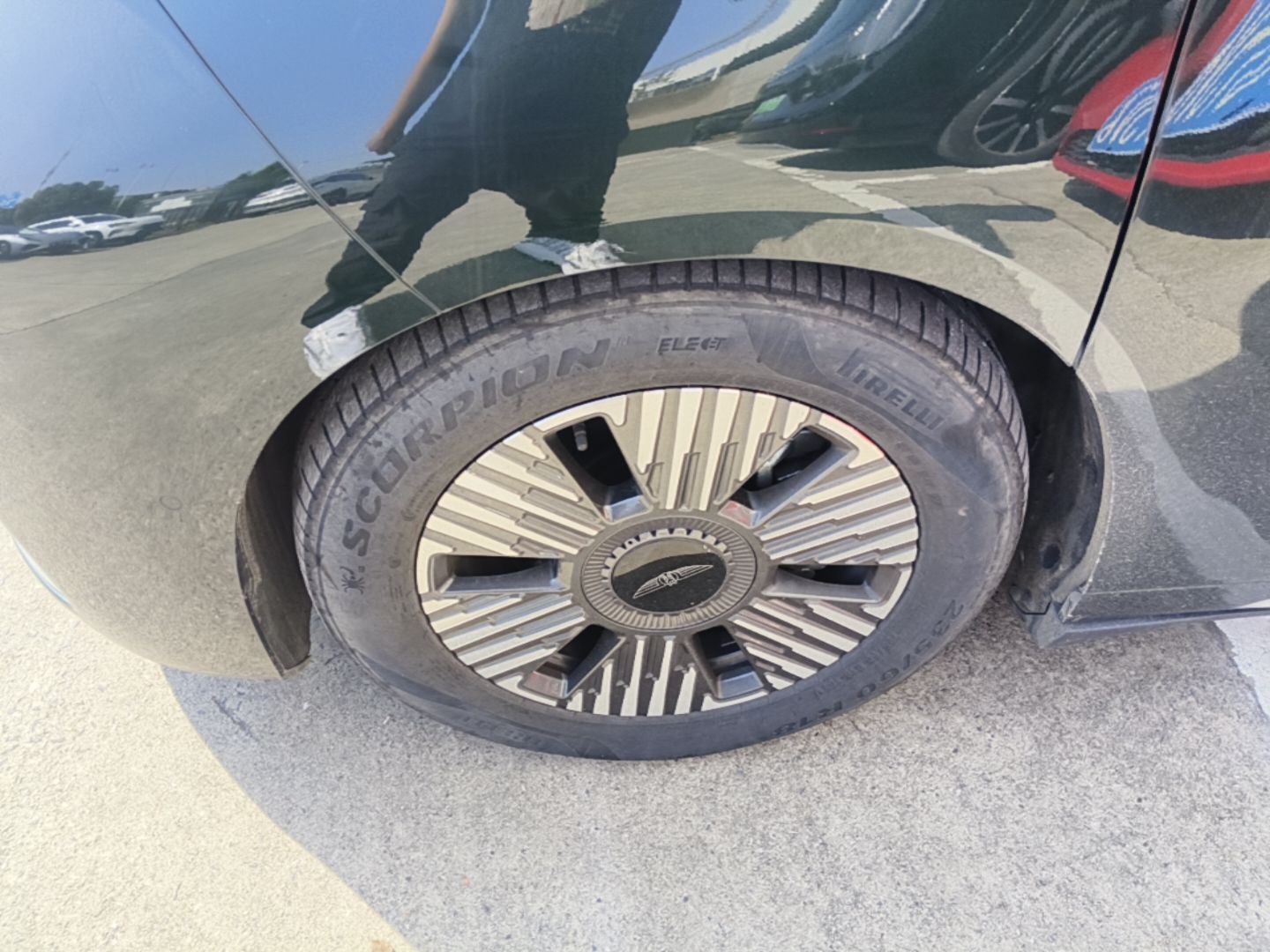 Geely Galaxy LEVC L380 2024 140-Degree 6-Seater All-Wheel-Drive Ultra — снимка 10