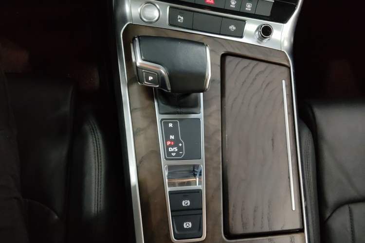 Used Audi A6L 2019 45 TFSI Prestige Elegant Edition
