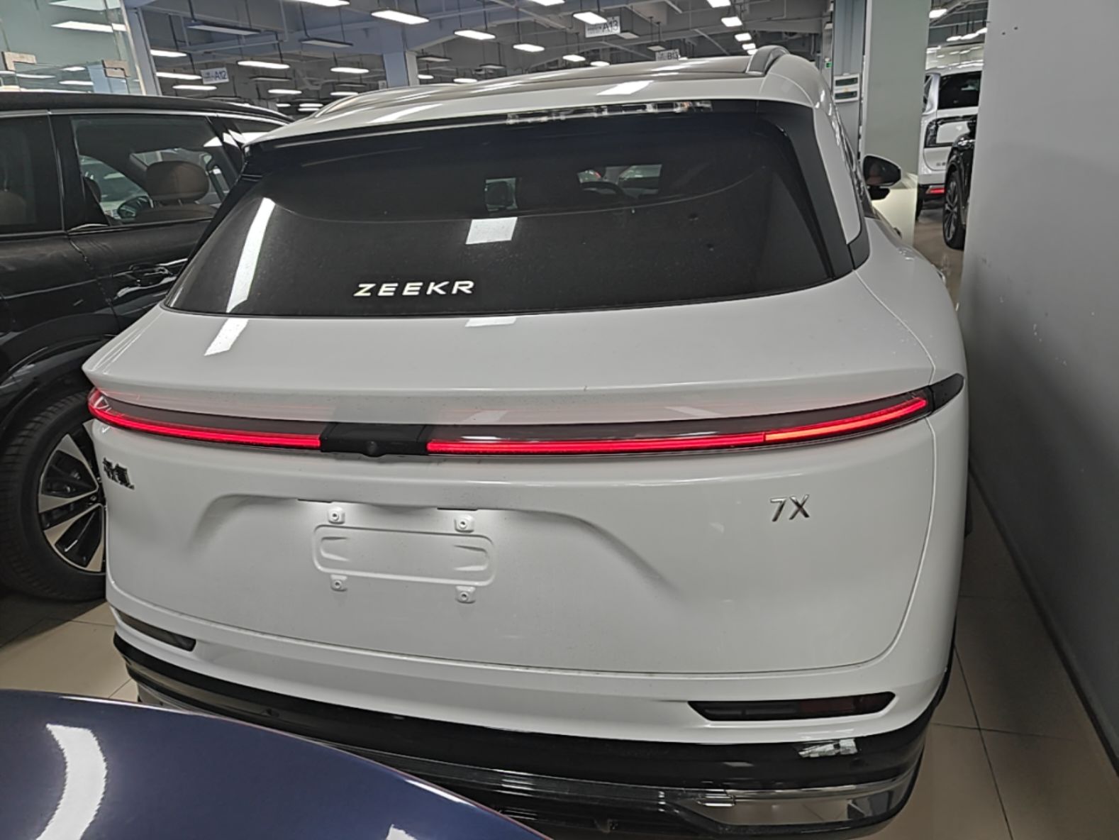Zeekr 7X 2026 75kWh Rear-Drive MAX Edition — снимка 5