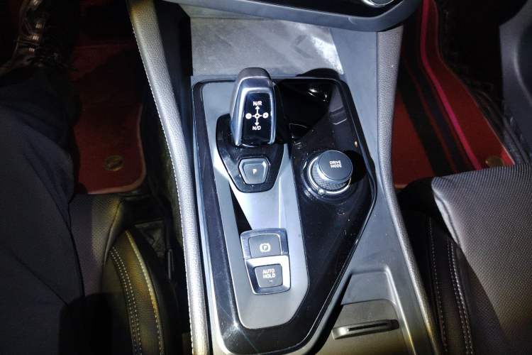 Used Lynk & Co 03 2021 2.0TD Automatic Trendy Champion Edition Gear Lever