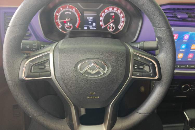 Used SAIC MAXUS T60 2017 2.0T Gasoline Automatic Two-Wheel Drive High-Ride Comfort-Grade Standard Cabin