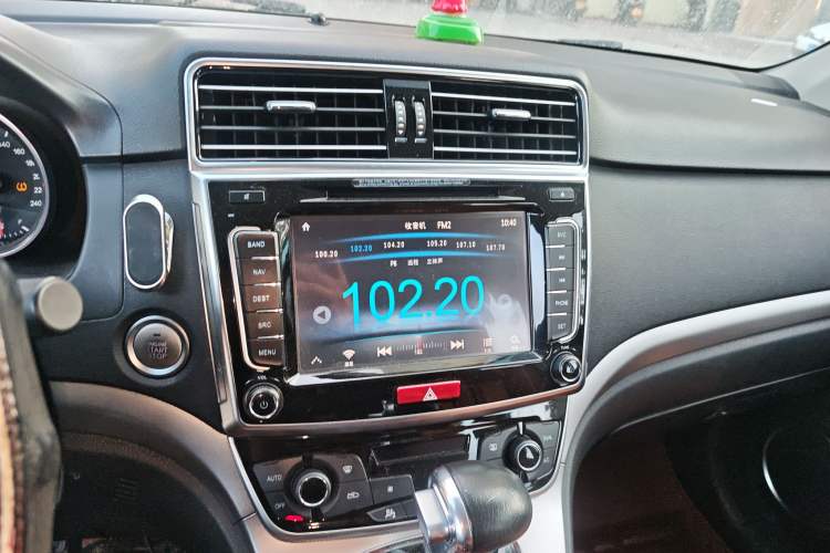 Used Haval H6 2015 Sport Edition 1.5T Automatic Two-Wheel Drive Luxury Model
