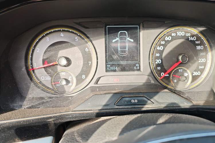 Used Volkswagen Lavida 2018 1.5L Manual Comfort Edition China V Standard Odometer Close Up