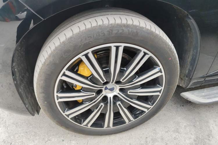 Used Denza N9 2025 Flagship Model
