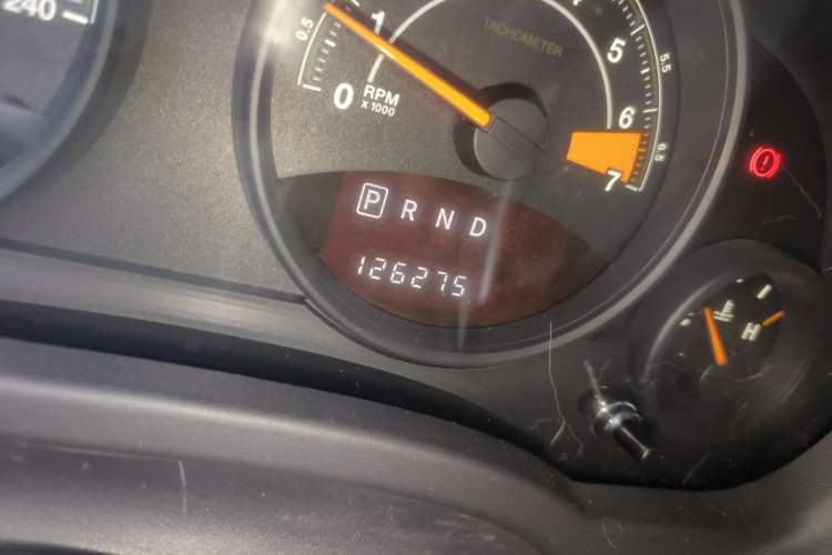 Used Jeep Patriot 2014 2.4L Sport Edition Odometer Close Up