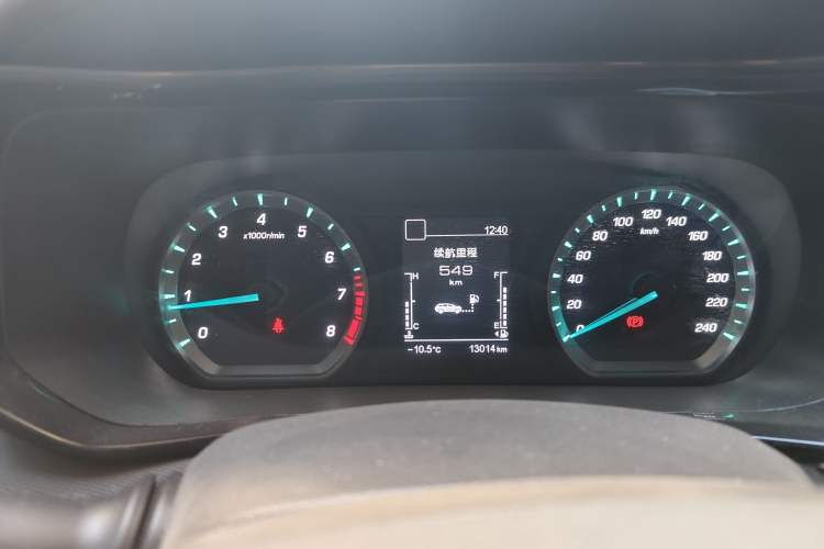 Used CHANGAN OSHAN X5 2021 Revised Version 1.6L Manual Luxury Edition Instrument Cluster