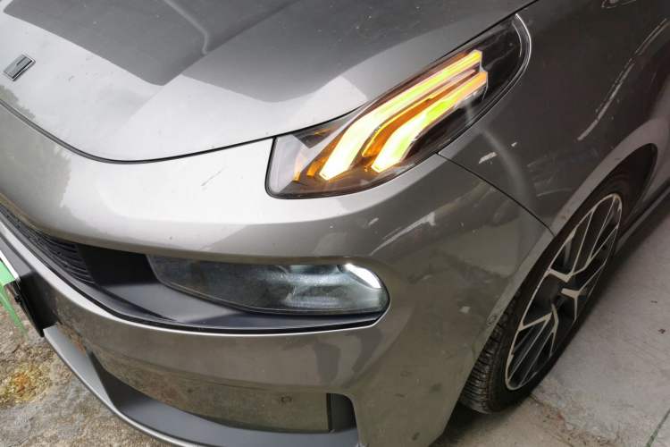 Used Lynk & Co 03 2022 2.0TD DCT JingPro Left Front Headlight