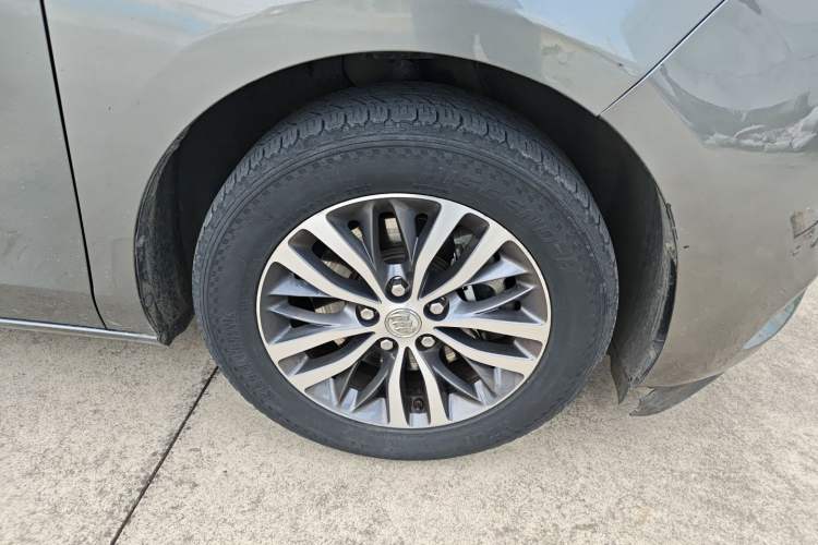 Used Buick GL8 2017 ES 28T Luxury Model China V Standard
