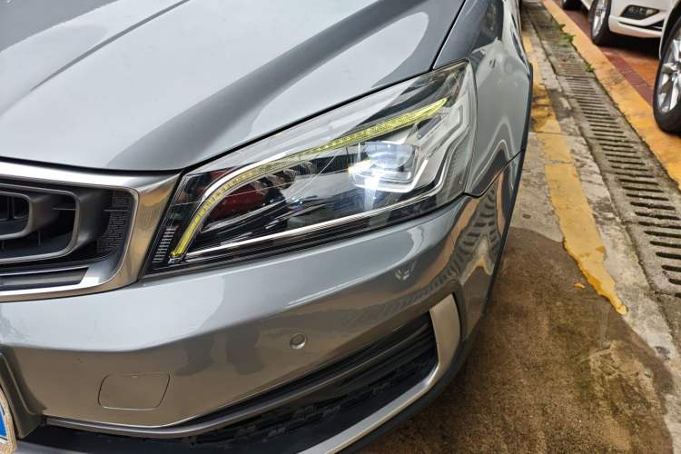 Used Geely Auto Vision S1 2018 1.4T CVT Fēngruì Model Left Front Headlight