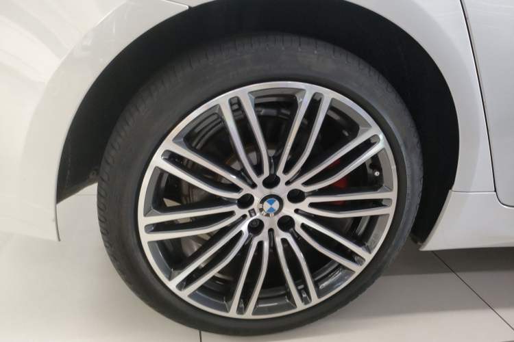 Used BMW 5 Series 2018 Restyled 530Li Leading Edition M Sport Package