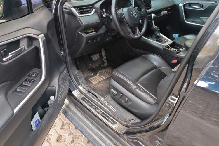 Used Toyota Wildlander 2020 2.0L CVT 4x4 Luxury Edition