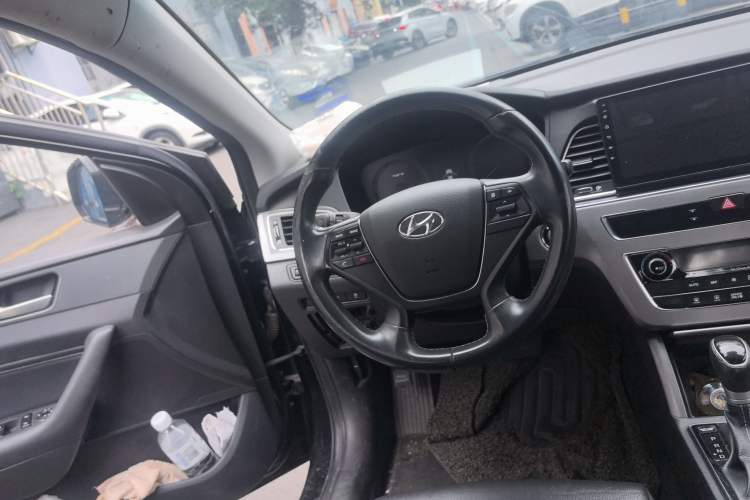 Used Hyundai Sonata 2016 2.0L Hybrid HE Smart Version
