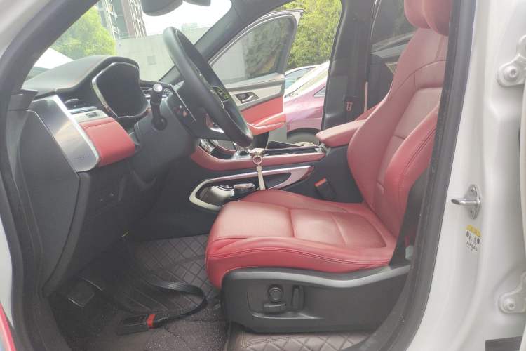 Used Jaguar F-PACE 2024 P250 R-Dynamic SE Left Front Seat