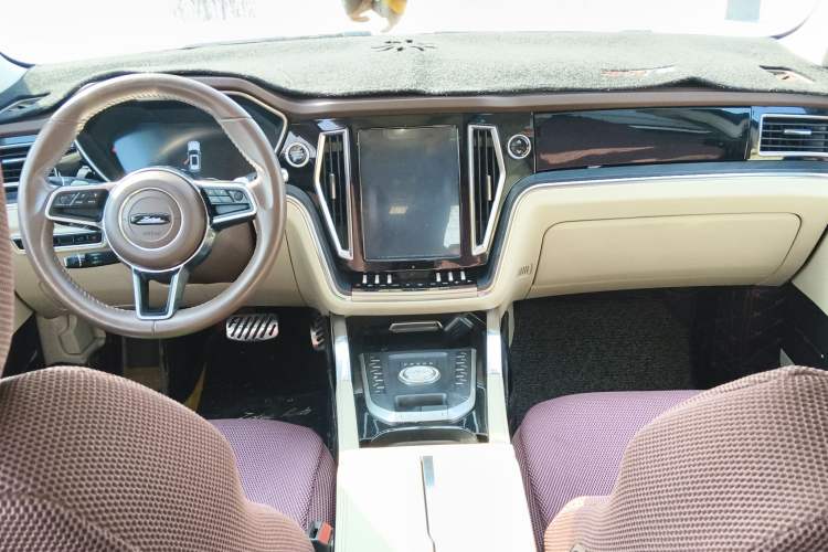 Used Zotye T700 2017 1.8T Dual-Clutch Prestige Model