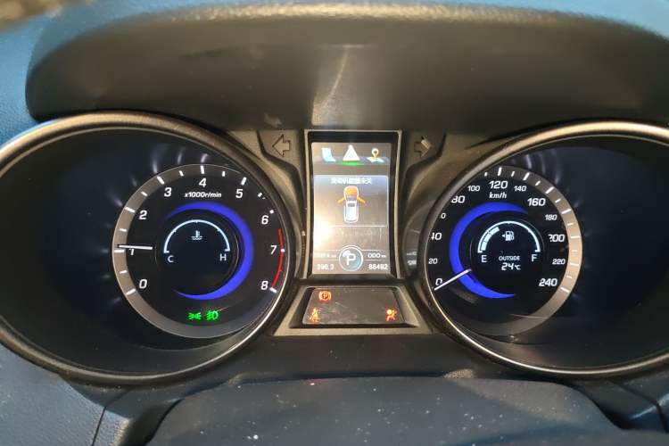 Used CHANGAN CS75 2014 1.8T Automatic Elite Version China V Standard
