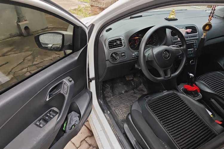 Used Volkswagen Polo 2014 1.4L Automatic Comfort Edition
