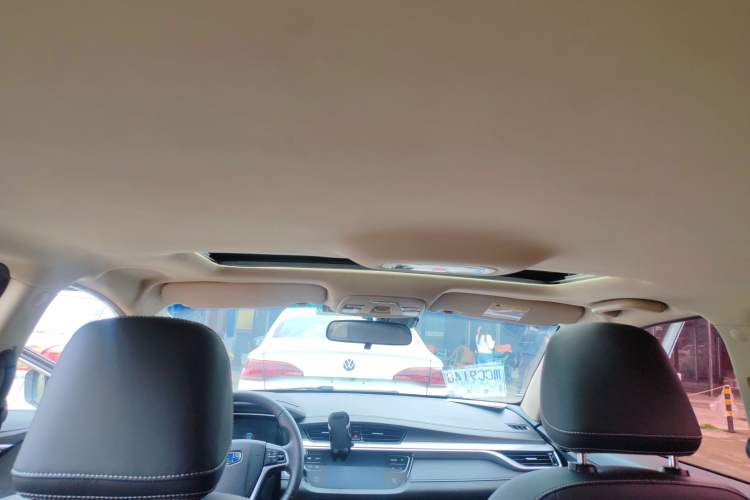 Used Geely Auto Emgrand 2018 1.5L CVT Upward Connect Edition Headliner