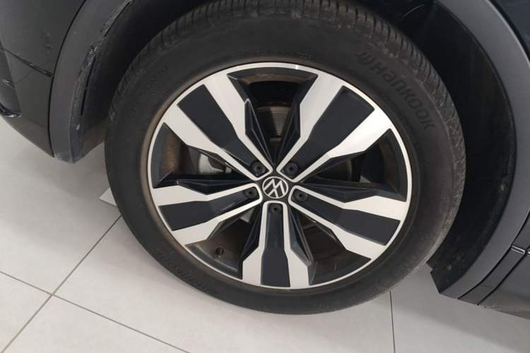 Used Volkswagen Tiguan L 2024 330TSI Automatic Two-Wheel Drive R-Line Enhanced Edition